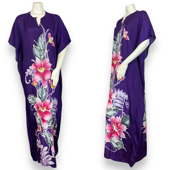 Vintage Dresses & Skirts - Vintage Kaftan Floral Purple Caftan Women Maxi Beachy Vacation Tropical Hawaiian